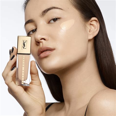 ysl beauty touche éclat fondöten|YSL touche éclat.